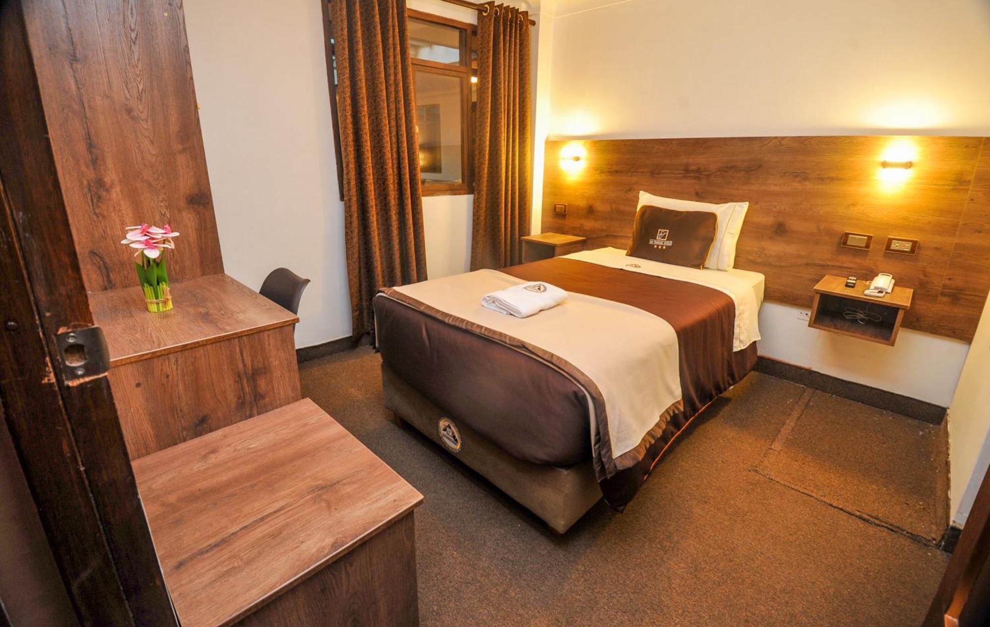 Hotel San Francisco Pardo 3*